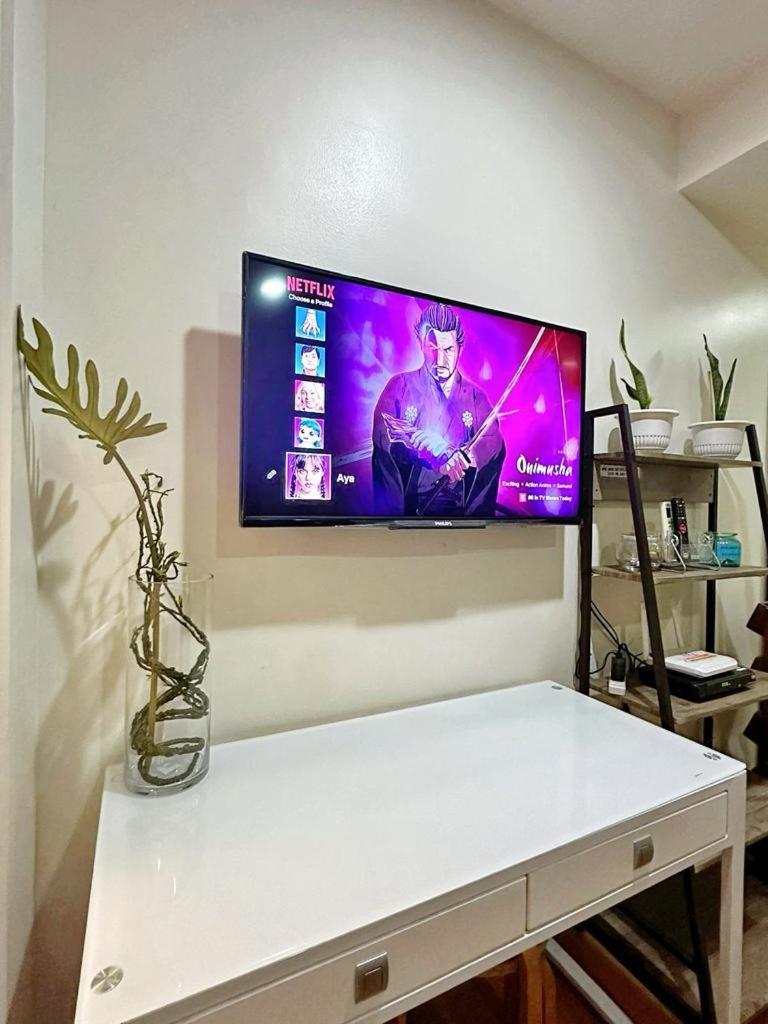 Acqua Private Residence Livingstone Tower Condo Unit With Free Wifi Manila Exteriör bild