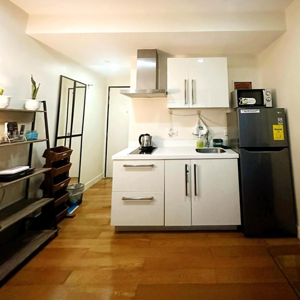 Acqua Private Residence Livingstone Tower Condo Unit With Free Wifi Manila Exteriör bild